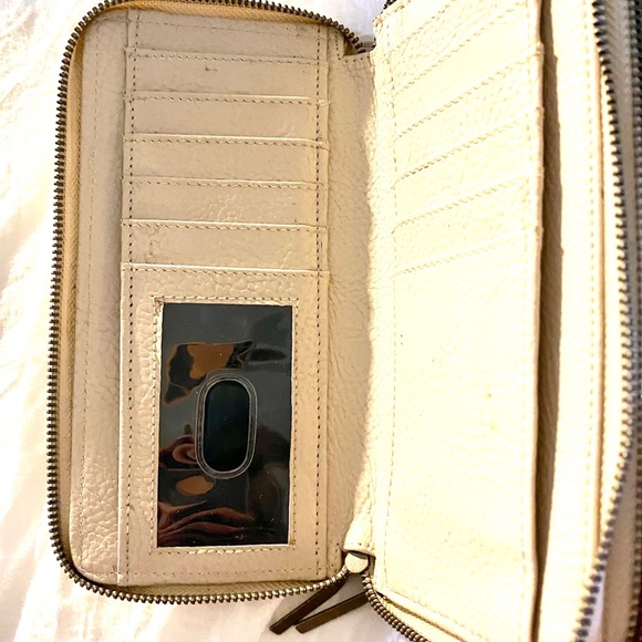 Matt and Nat wallet - Picture 4 of 5